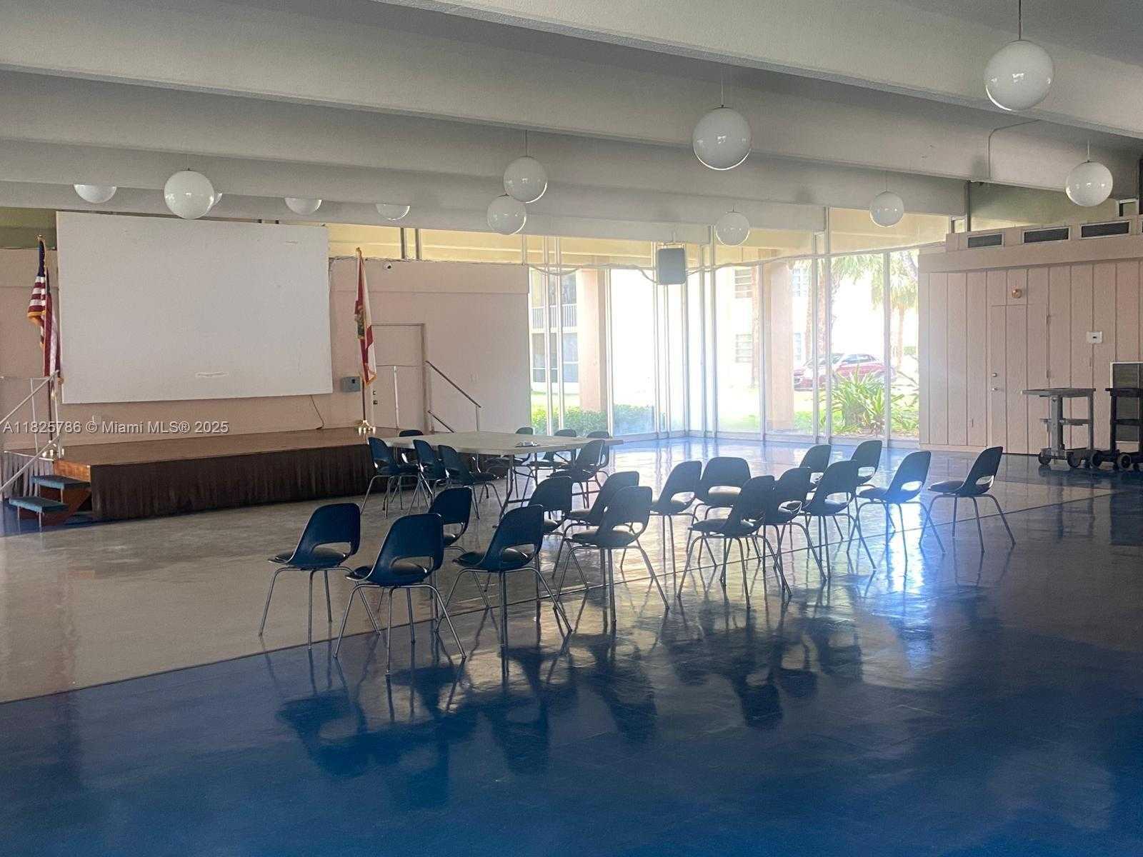 Small Image of 19001 NORTH EAST 14TH AVE #325, Miami Number 32