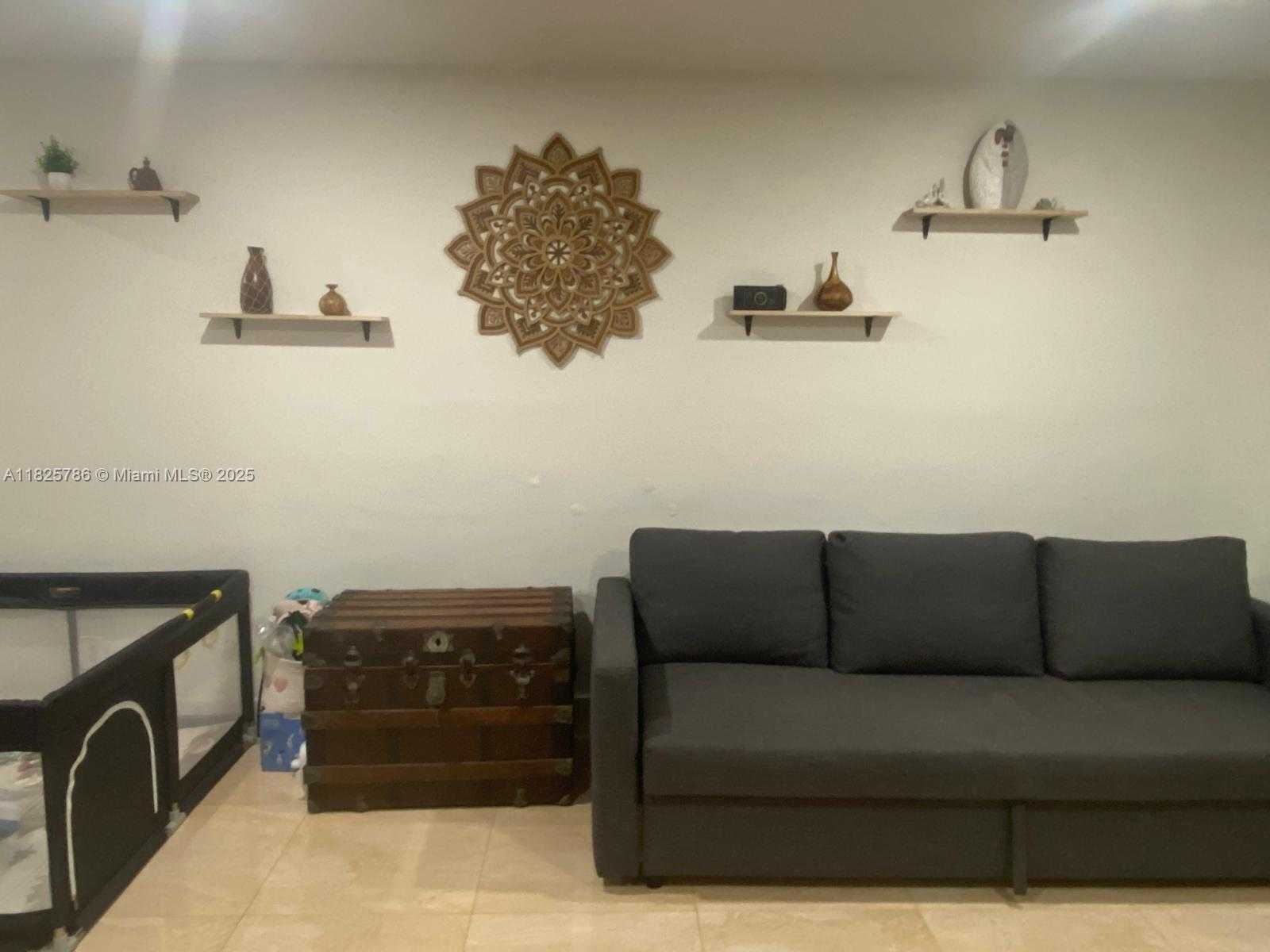 Small Image of 19001 NORTH EAST 14TH AVE #325, Miami Number 4