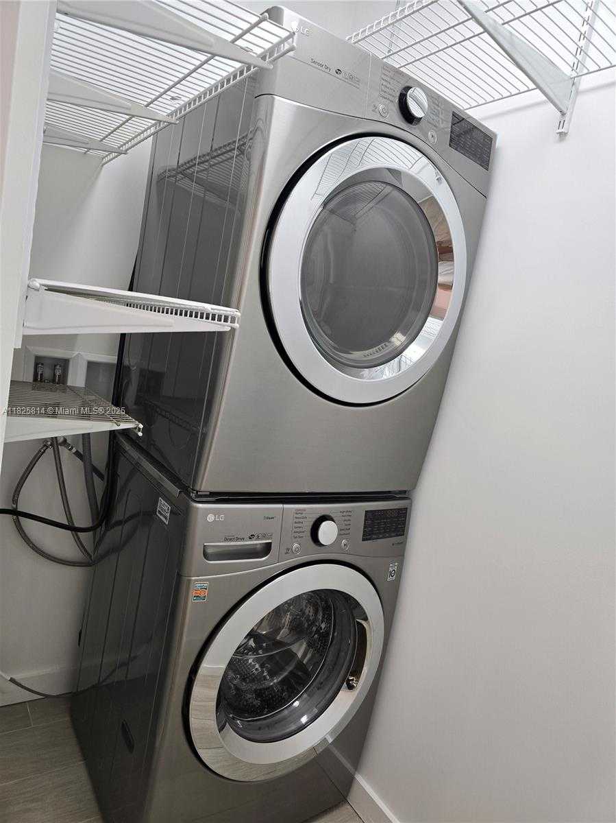 Small Image of 1600 SOUTH WEST 1ST AVE #809, Miami Number 14
