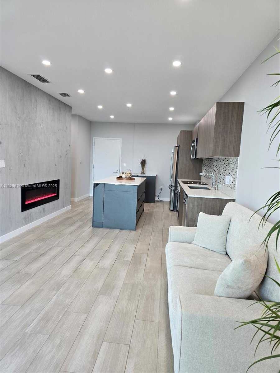 Small Image of 1600 SOUTH WEST 1ST AVE #809, Miami Number 3