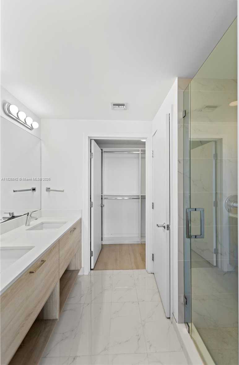 Small Image of 16385 BISCAYNE BLVD #1918, North Miami Beach Number 46