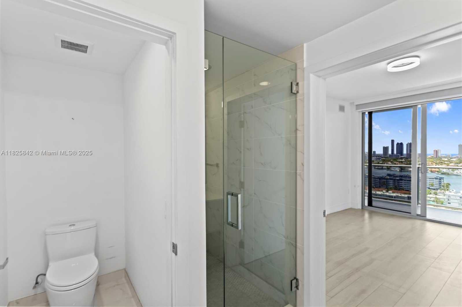 Small Image of 16385 BISCAYNE BLVD #1918, North Miami Beach Number 49