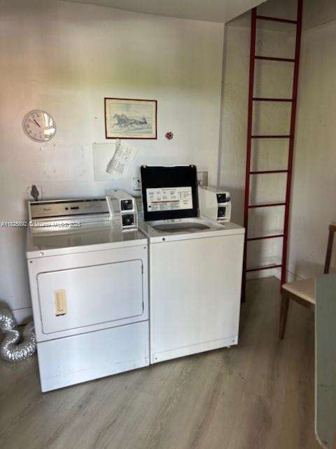 Small Image of 9841 SUNRISE LAKES BLVD #310, Sunrise Number 17