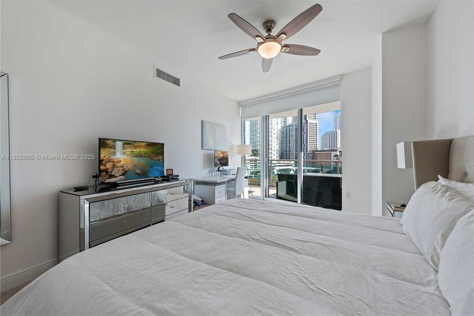 Small Image of 350 SOUTH MIAMI AVE #1102, Miami Number 11