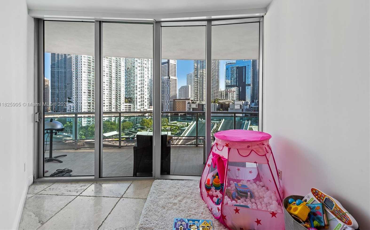 Small Image of 350 SOUTH MIAMI AVE #1102, Miami Number 7