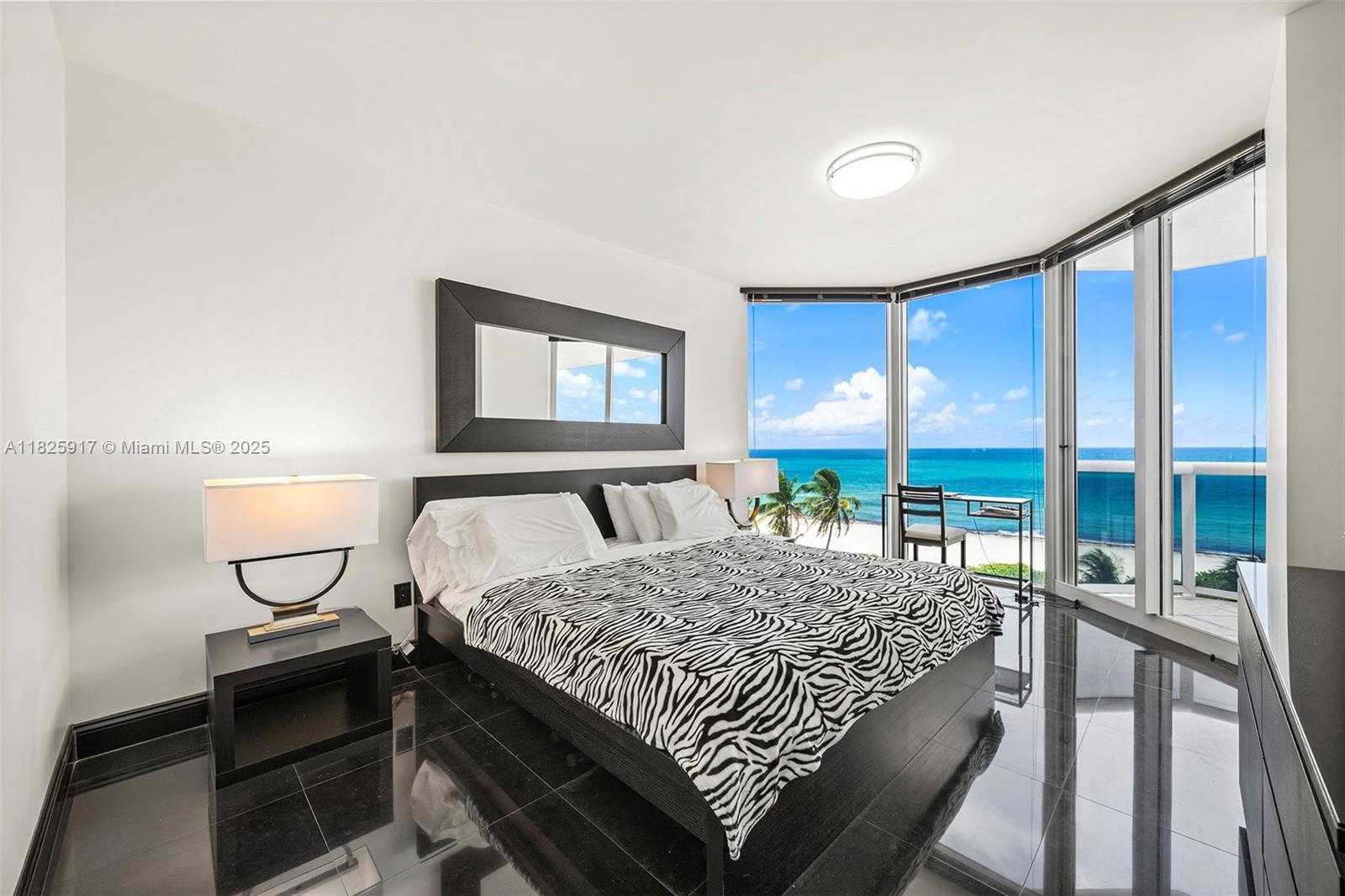 Small Image of 4779 COLLINS AVE #702, Miami Beach Number 10