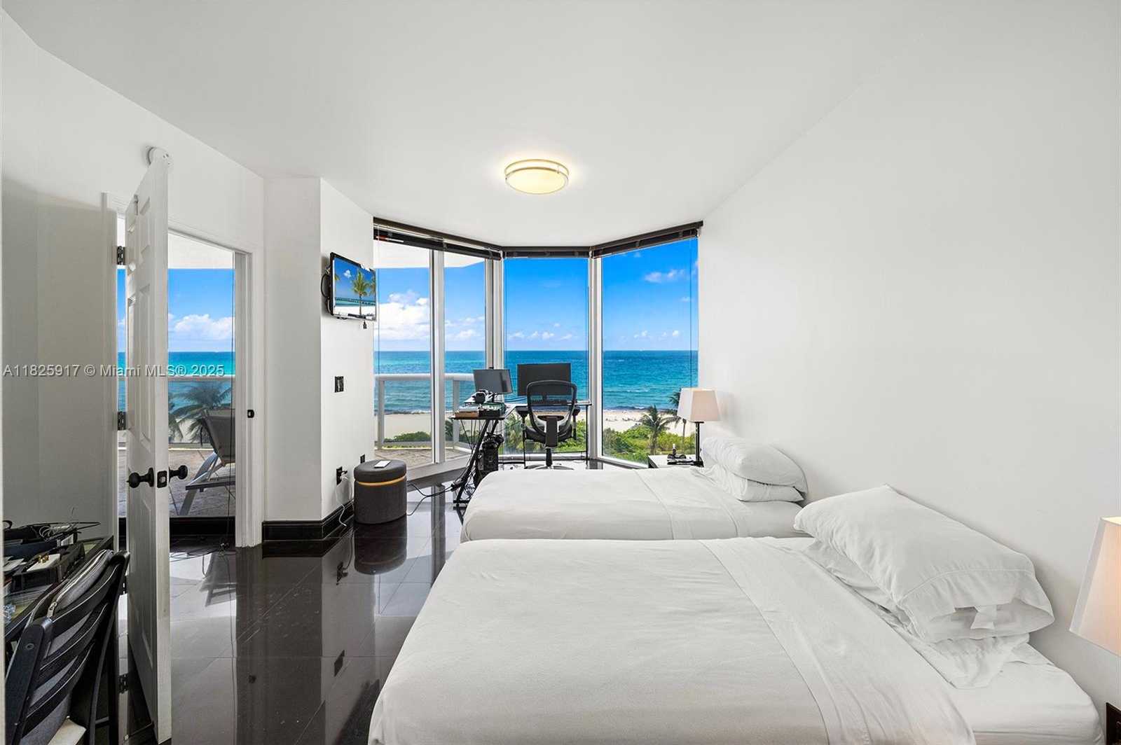 Small Image of 4779 COLLINS AVE #702, Miami Beach Number 14