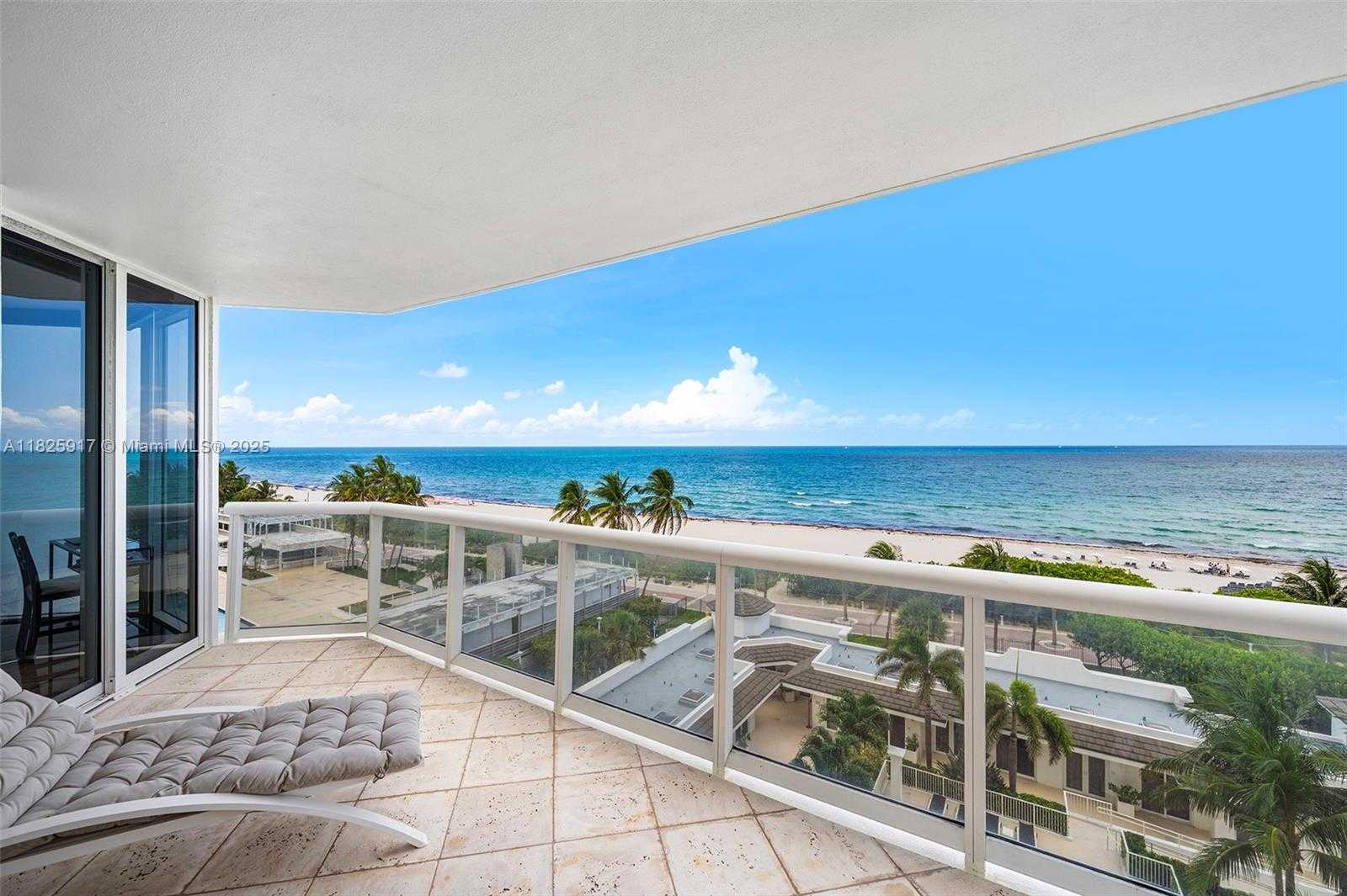 Small Image of 4779 COLLINS AVE #702, Miami Beach Number 17