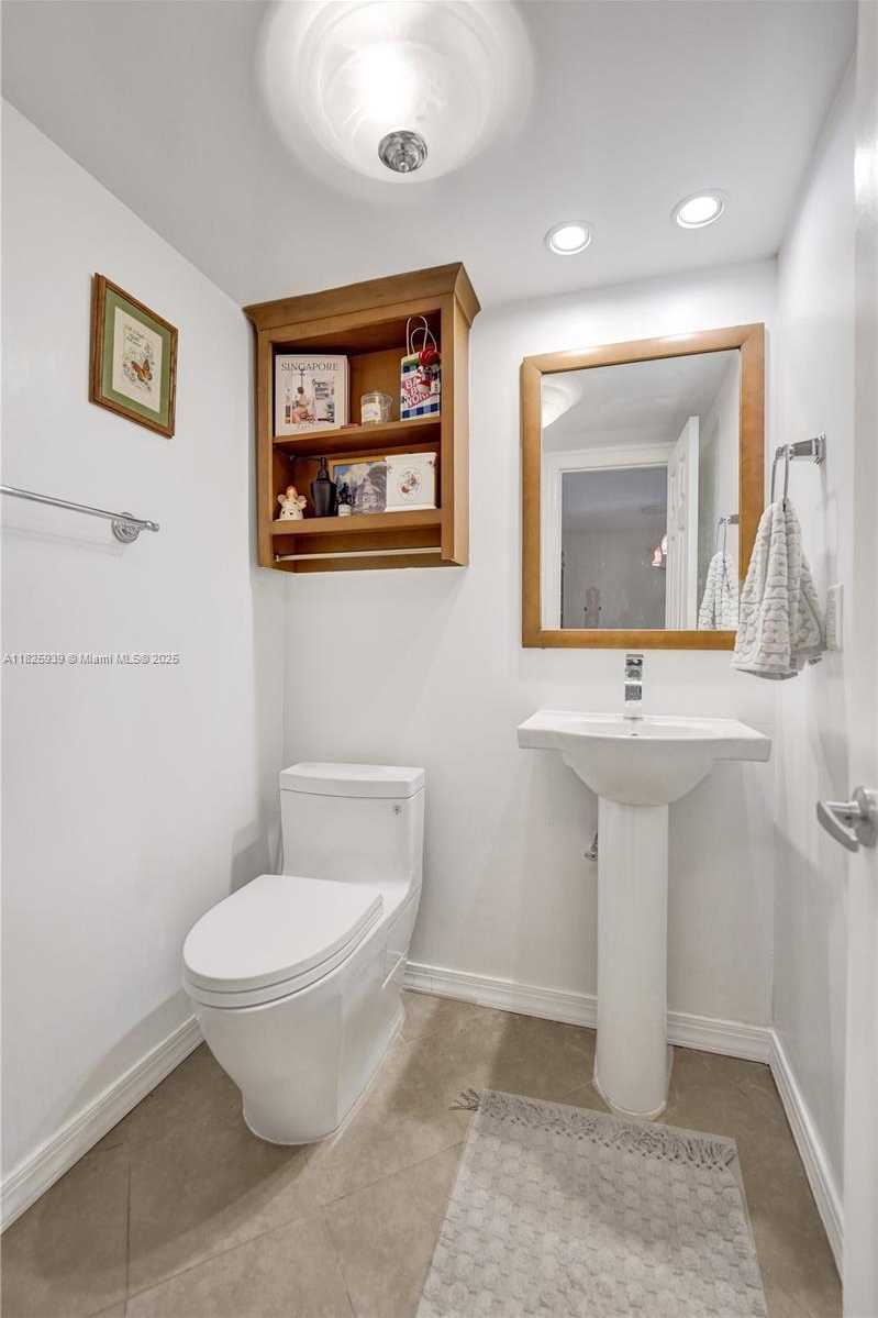 Small Image of 7100 NORTH WEST 17TH ST #402, Plantation Number 11