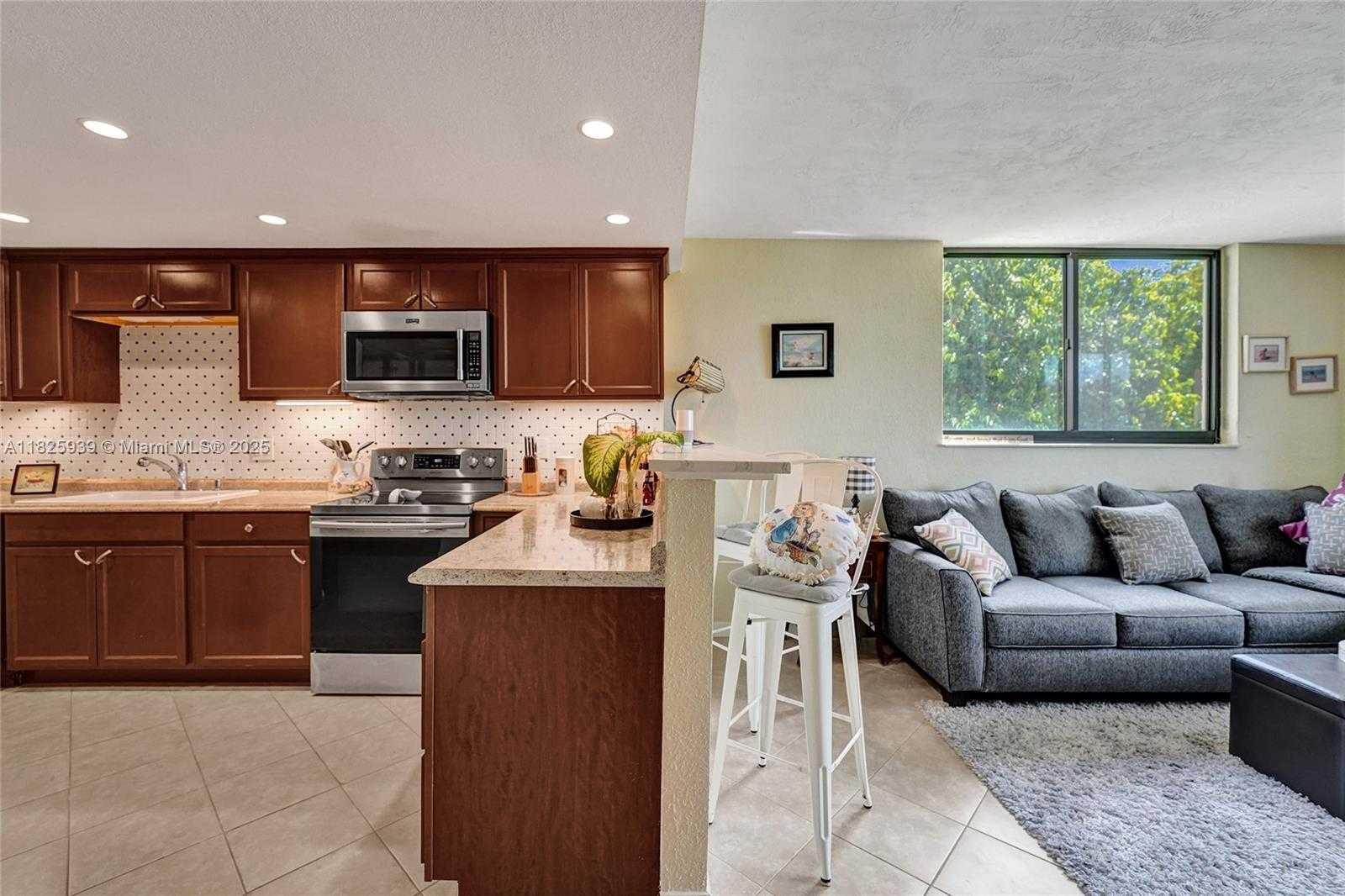 Small Image of 7100 NORTH WEST 17TH ST #402, Plantation Number 22