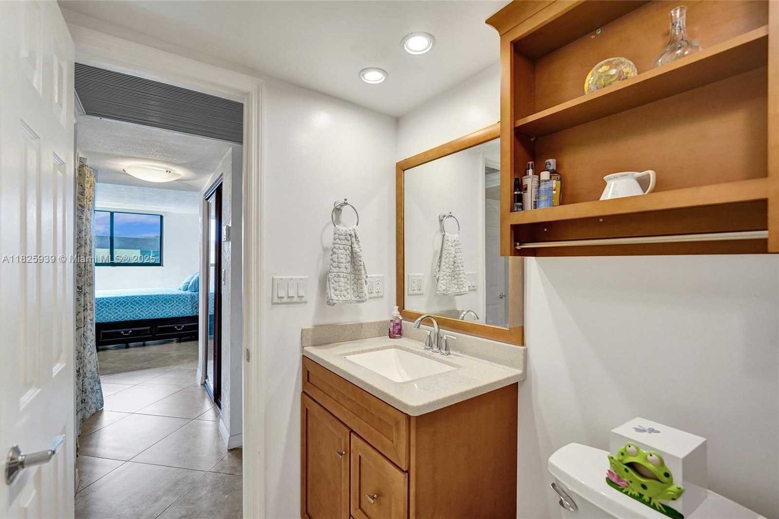 Small Image of 7100 NORTH WEST 17TH ST #402, Plantation Number 39