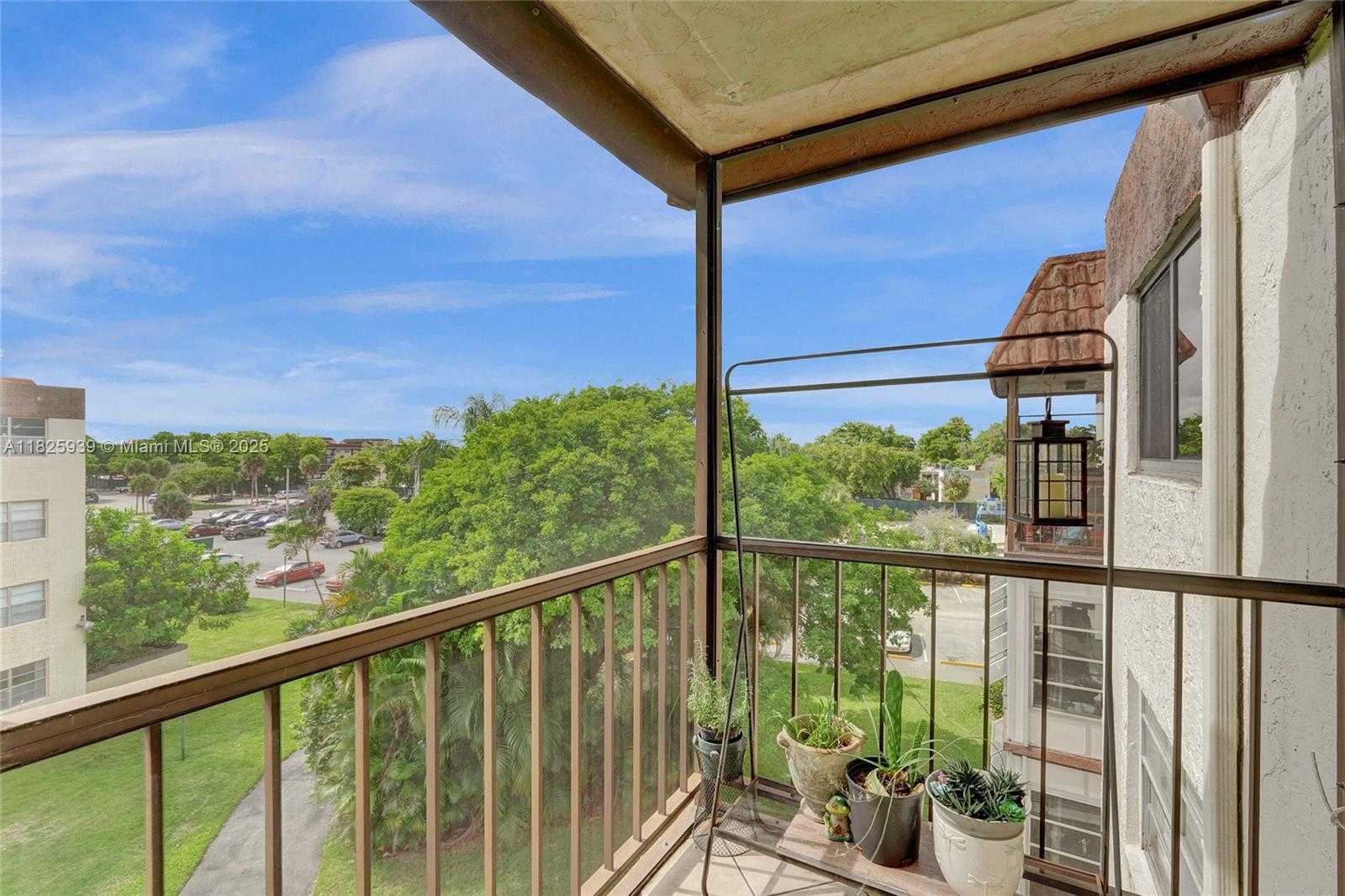 Small Image of 7100 NORTH WEST 17TH ST #402, Plantation Number 44