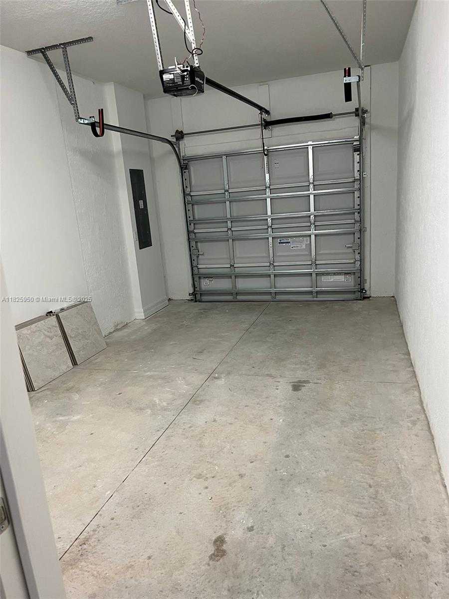 Small Image of 6121 RANCHO LANE, West Palm Beach Number 13