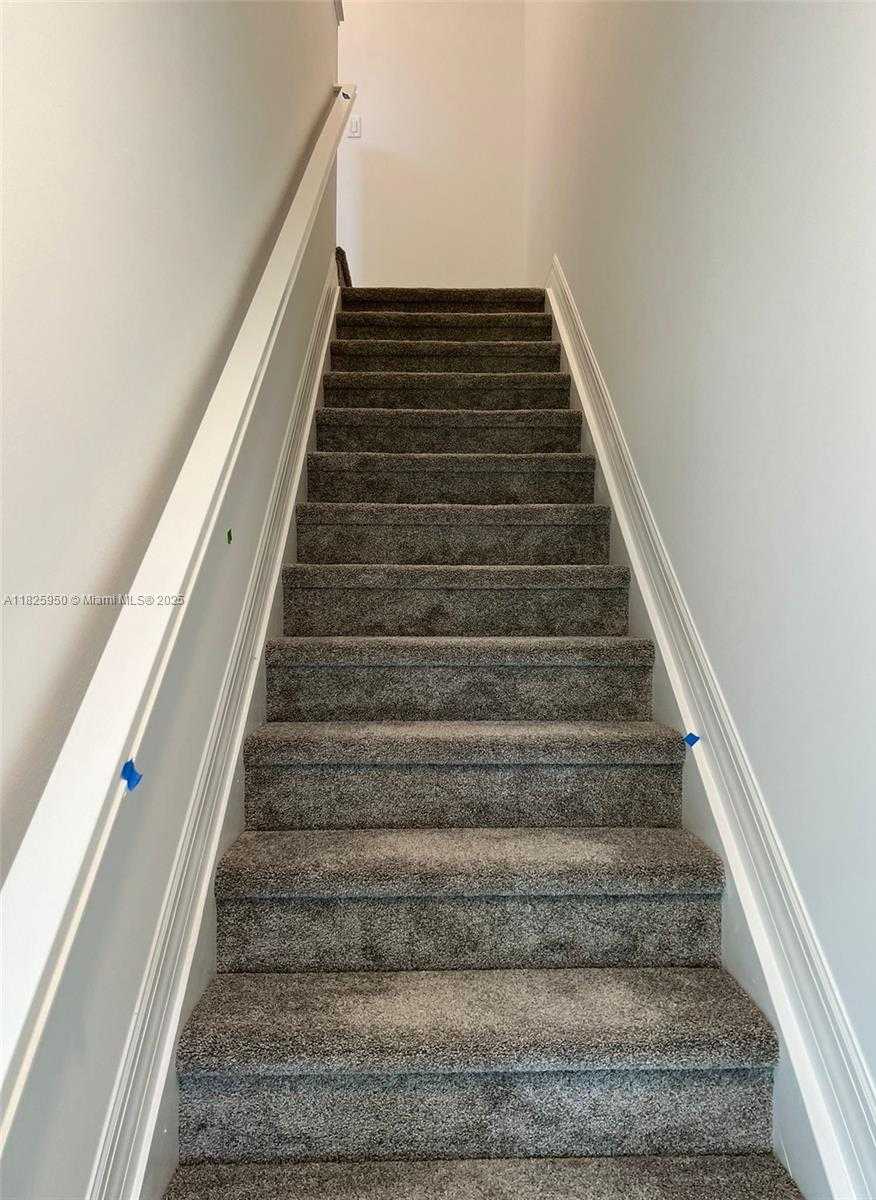 Small Image of 6121 RANCHO LANE, West Palm Beach Number 15