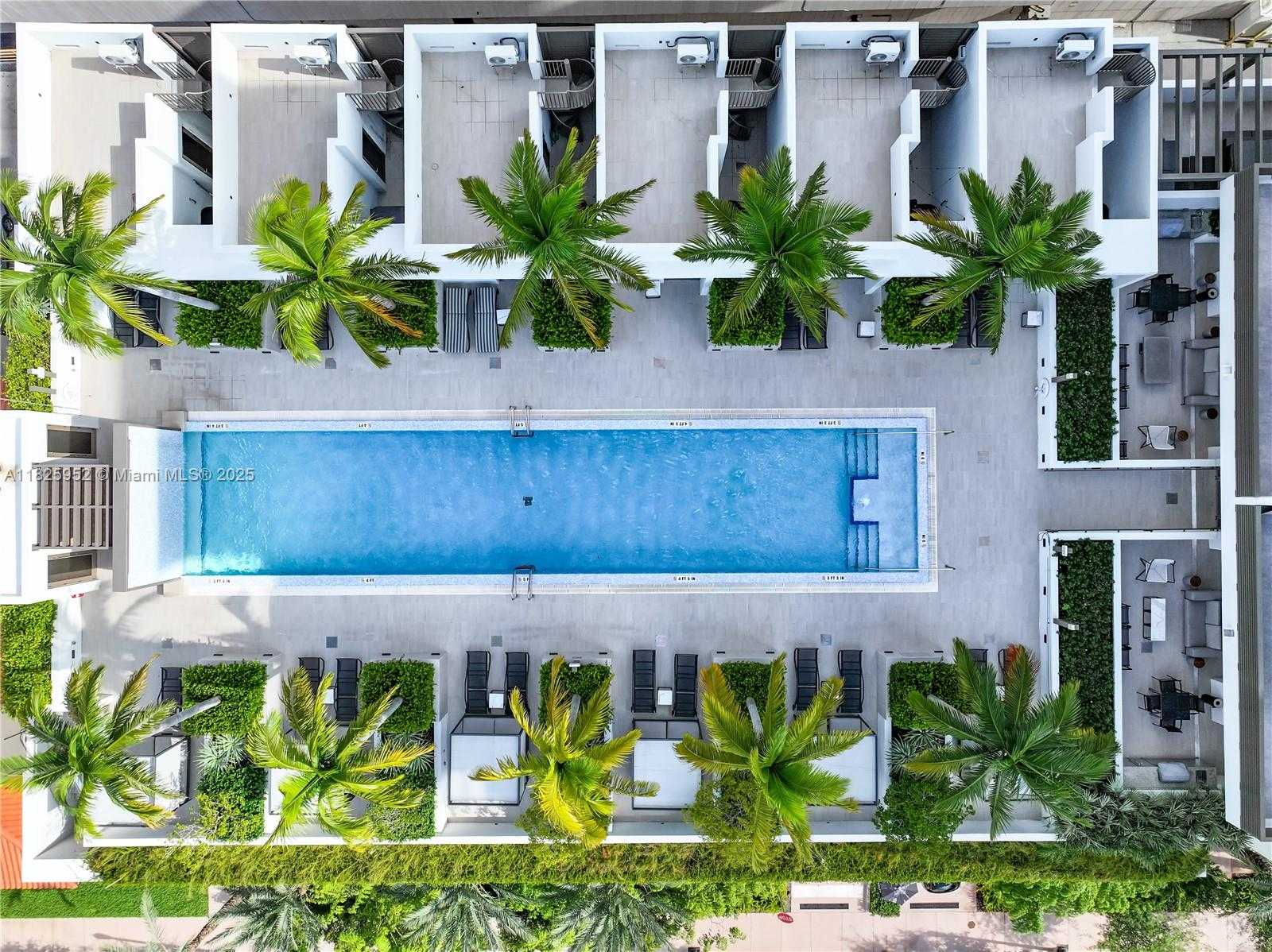 Small Image of 515 VALENCIA AVE #301, Coral Gables Number 26