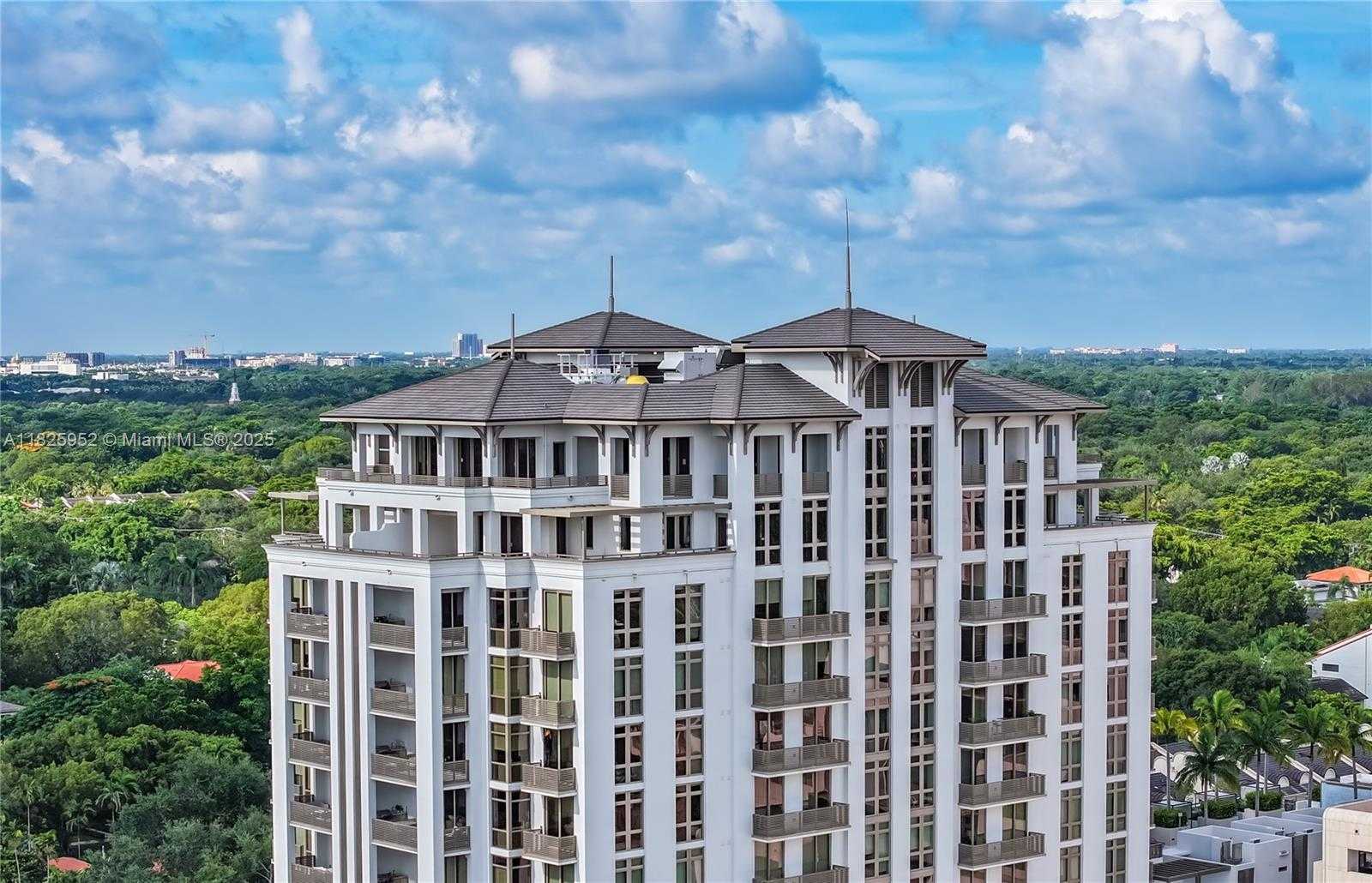 Small Image of 515 VALENCIA AVE #301, Coral Gables Number 35