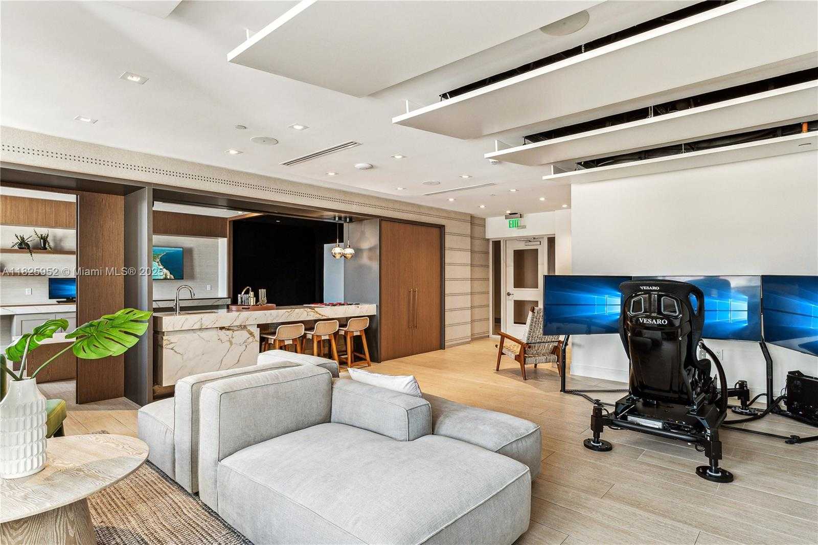 Small Image of 515 VALENCIA AVE #301, Coral Gables Number 38