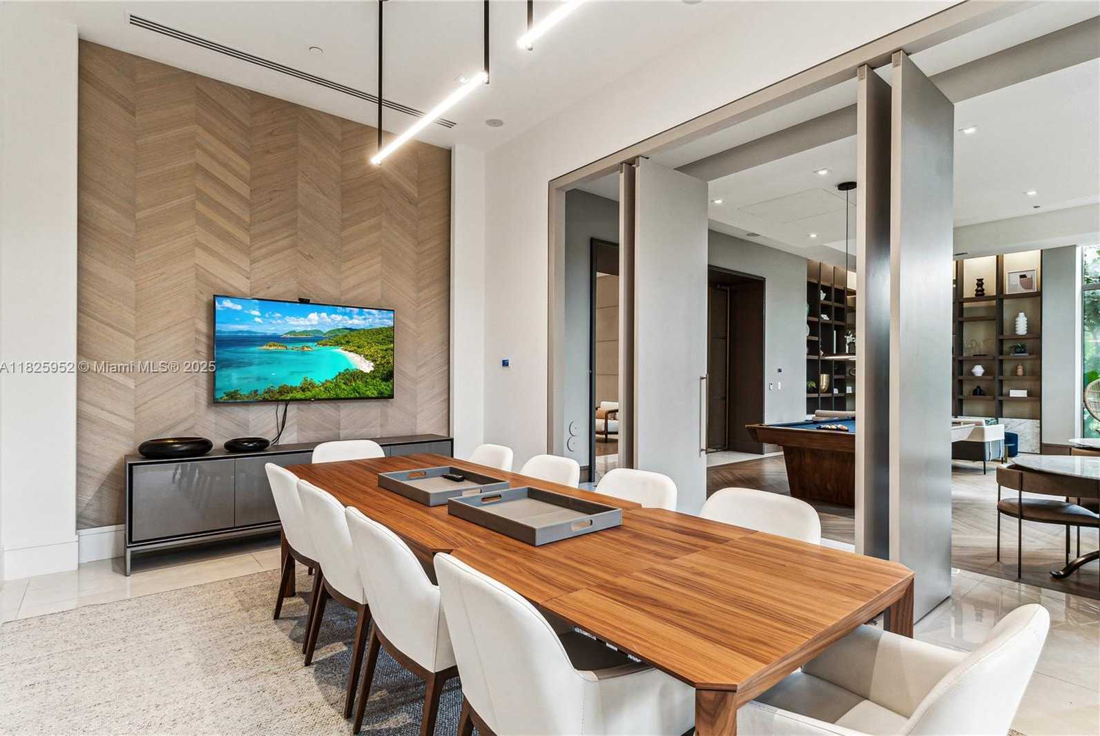 Small Image of 515 VALENCIA AVE #301, Coral Gables Number 41