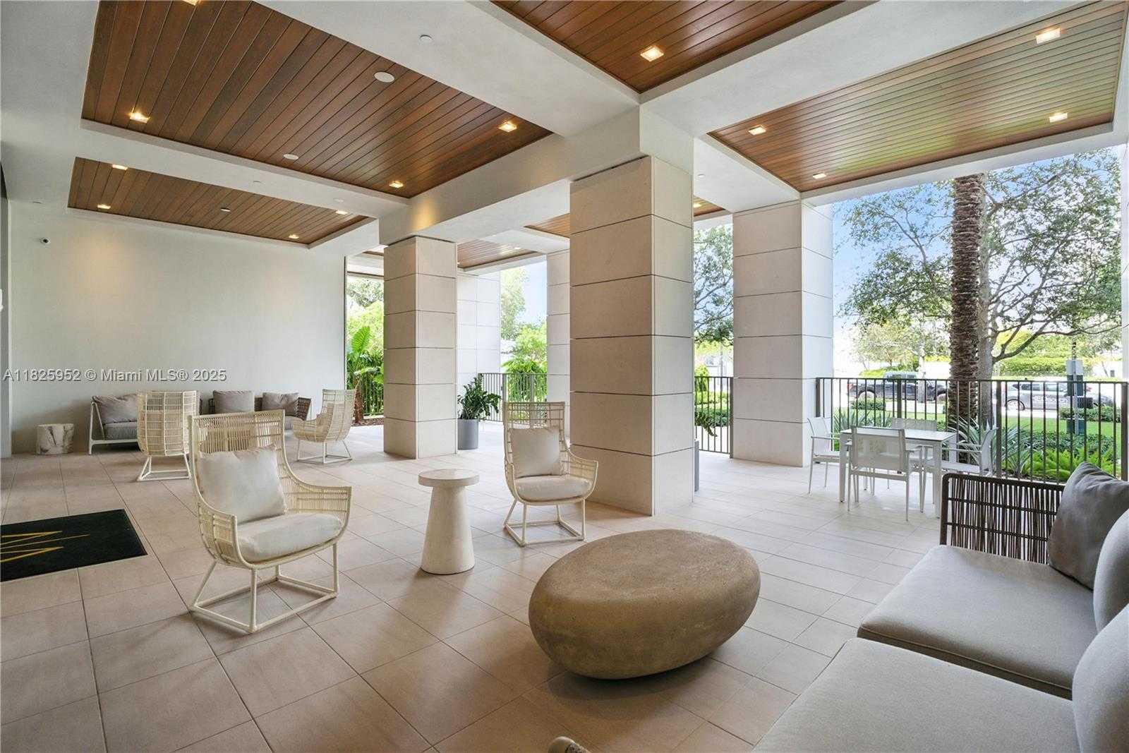 Small Image of 515 VALENCIA AVE #301, Coral Gables Number 44