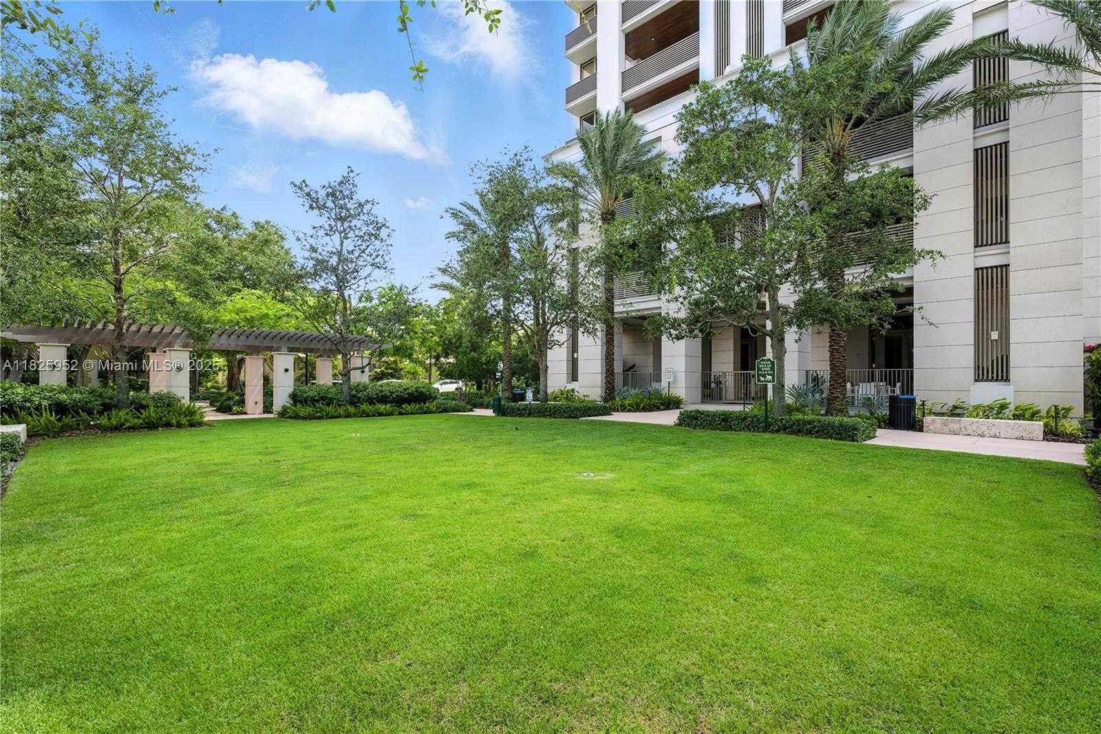 Small Image of 515 VALENCIA AVE #301, Coral Gables Number 45