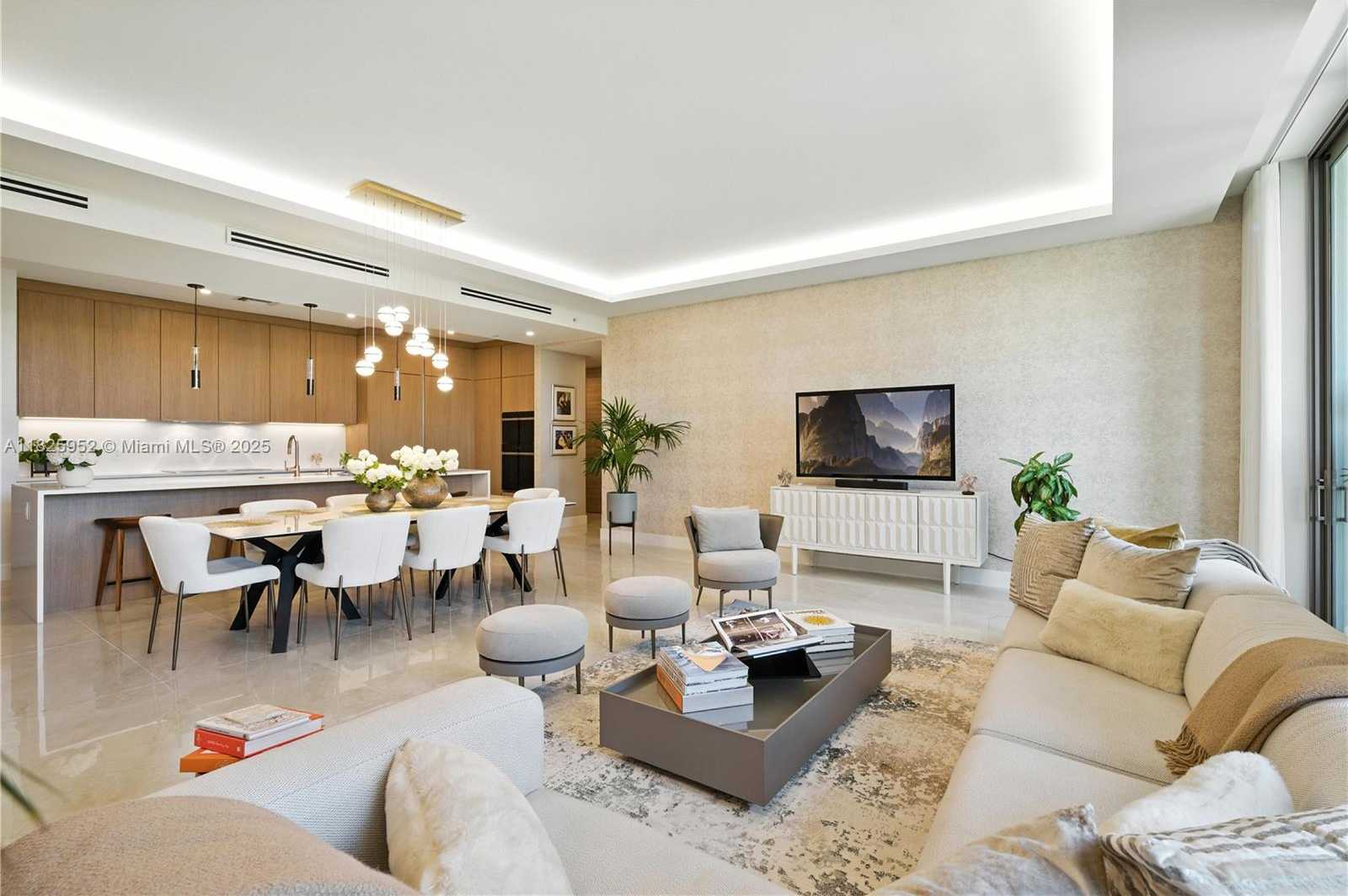 Small Image of 515 VALENCIA AVE #301, Coral Gables Number 5