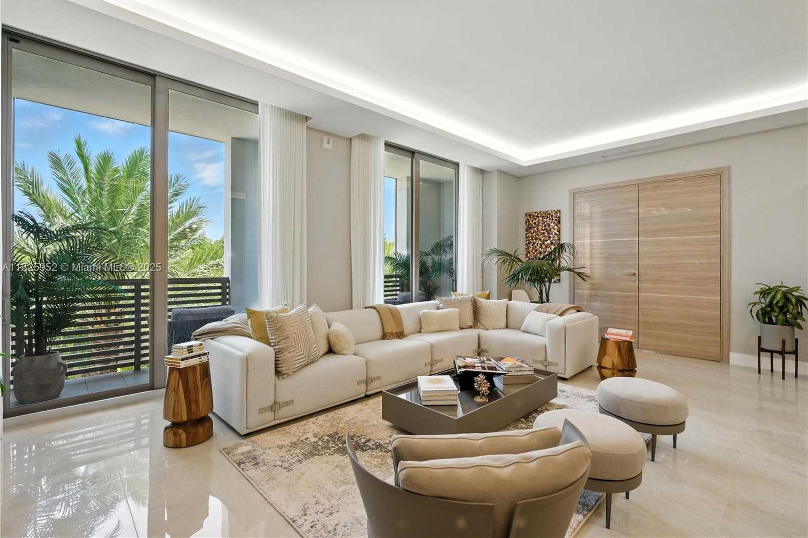 Small Image of 515 VALENCIA AVE #301, Coral Gables Number 9
