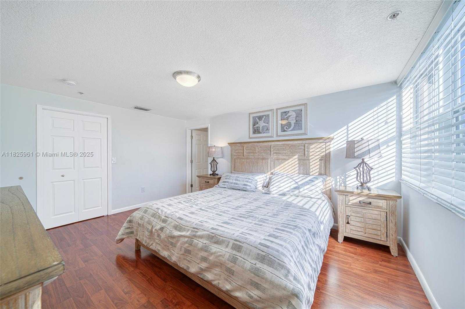 Small Image of 6440 NORTH WEST 114TH AVE #434, Doral Number 13