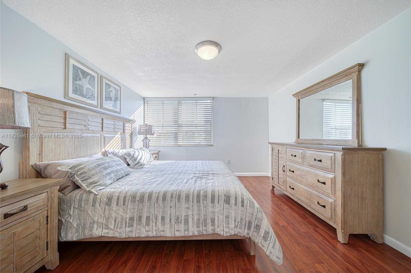 Small Image of 6440 NORTH WEST 114TH AVE #434, Doral Number 14