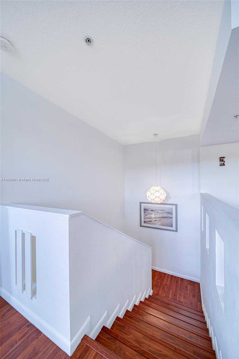 Small Image of 6440 NORTH WEST 114TH AVE #434, Doral Number 26