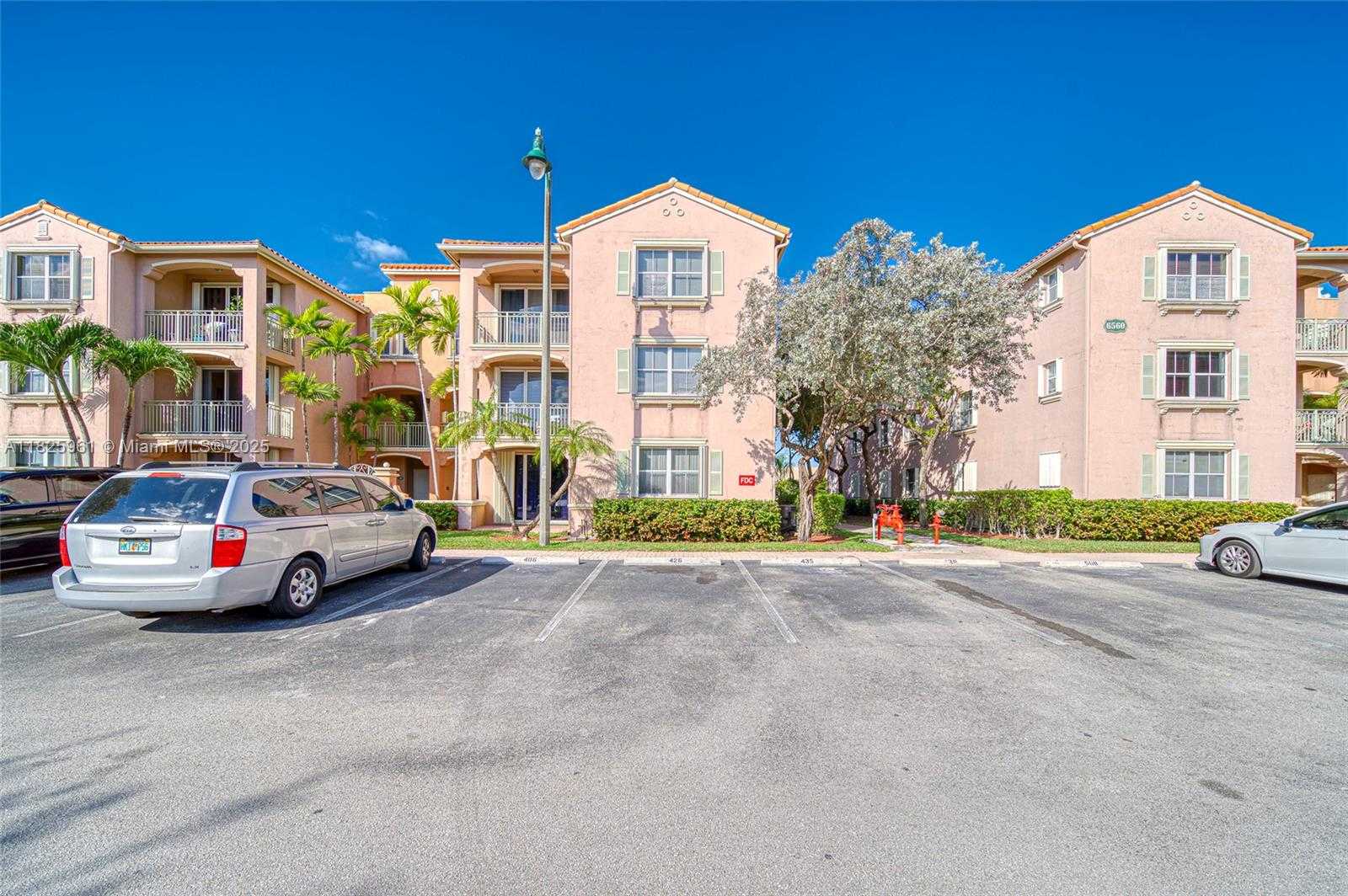 Small Image of 6440 NORTH WEST 114TH AVE #434, Doral Number 32