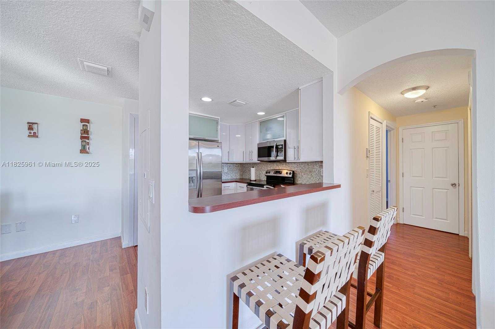Small Image of 6440 NORTH WEST 114TH AVE #434, Doral Number 7