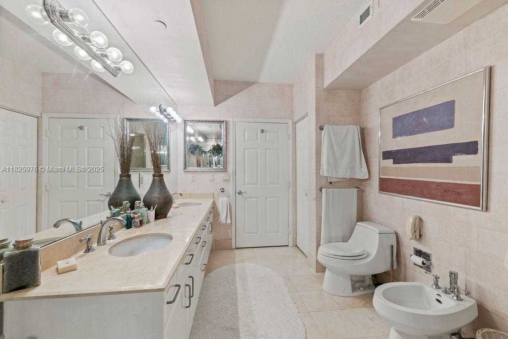 Small Image of 3200 NORTH OCEAN BLVD #405, Fort Lauderdale Number 15