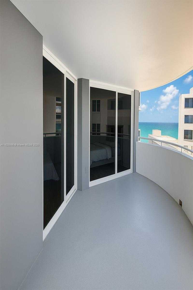 Small Image of 6301 COLLINS AVE #1005, Miami Beach Number 16
