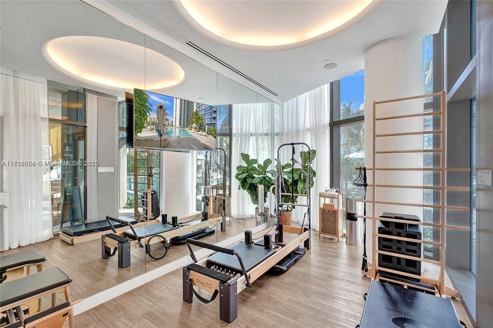 Small Image of 15701 COLLINS AVE #3001, Sunny Isles Beach Number 30