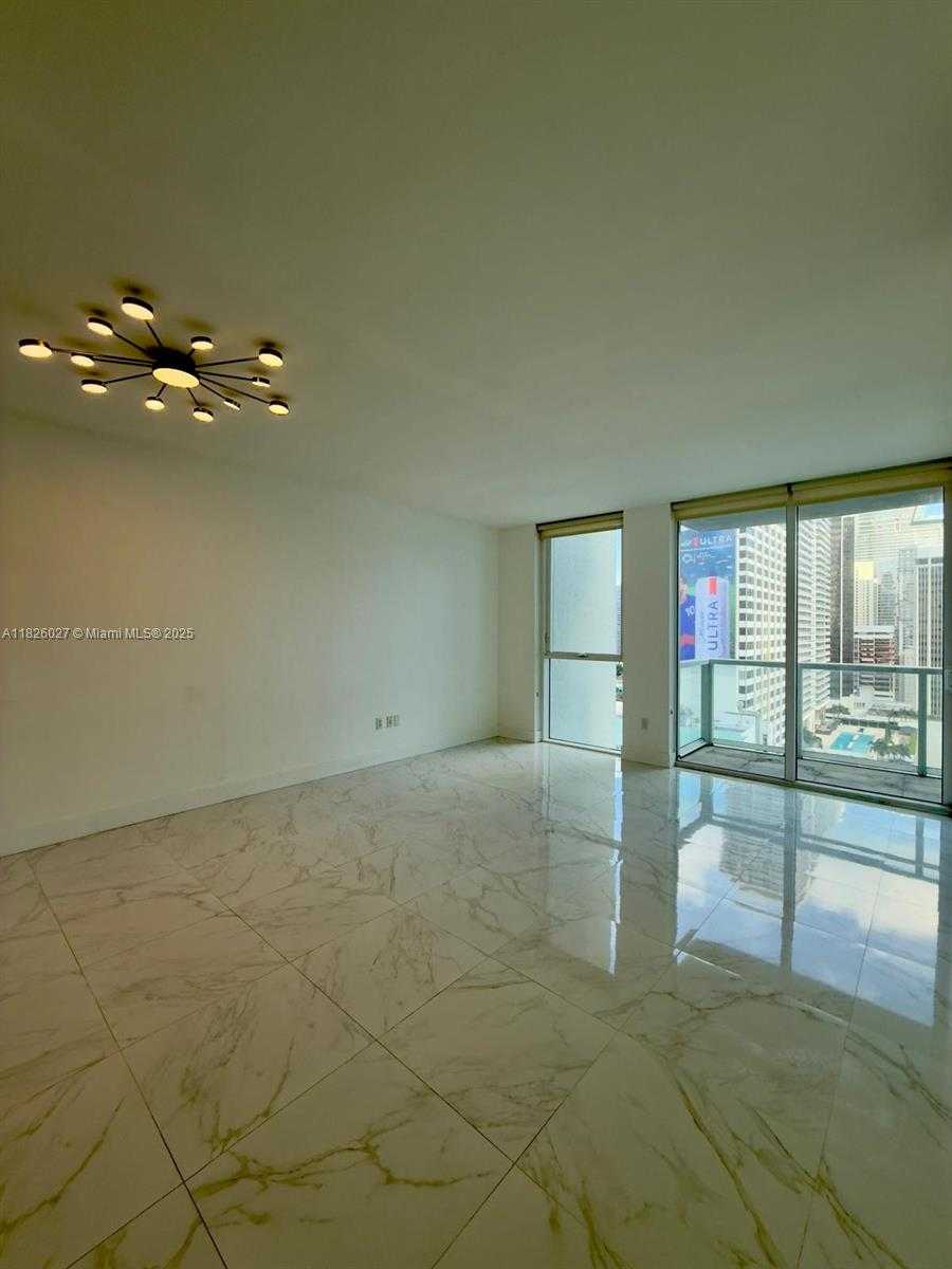 Small Image of 244 BISCAYNE BLVD #2305, Miami Number 14