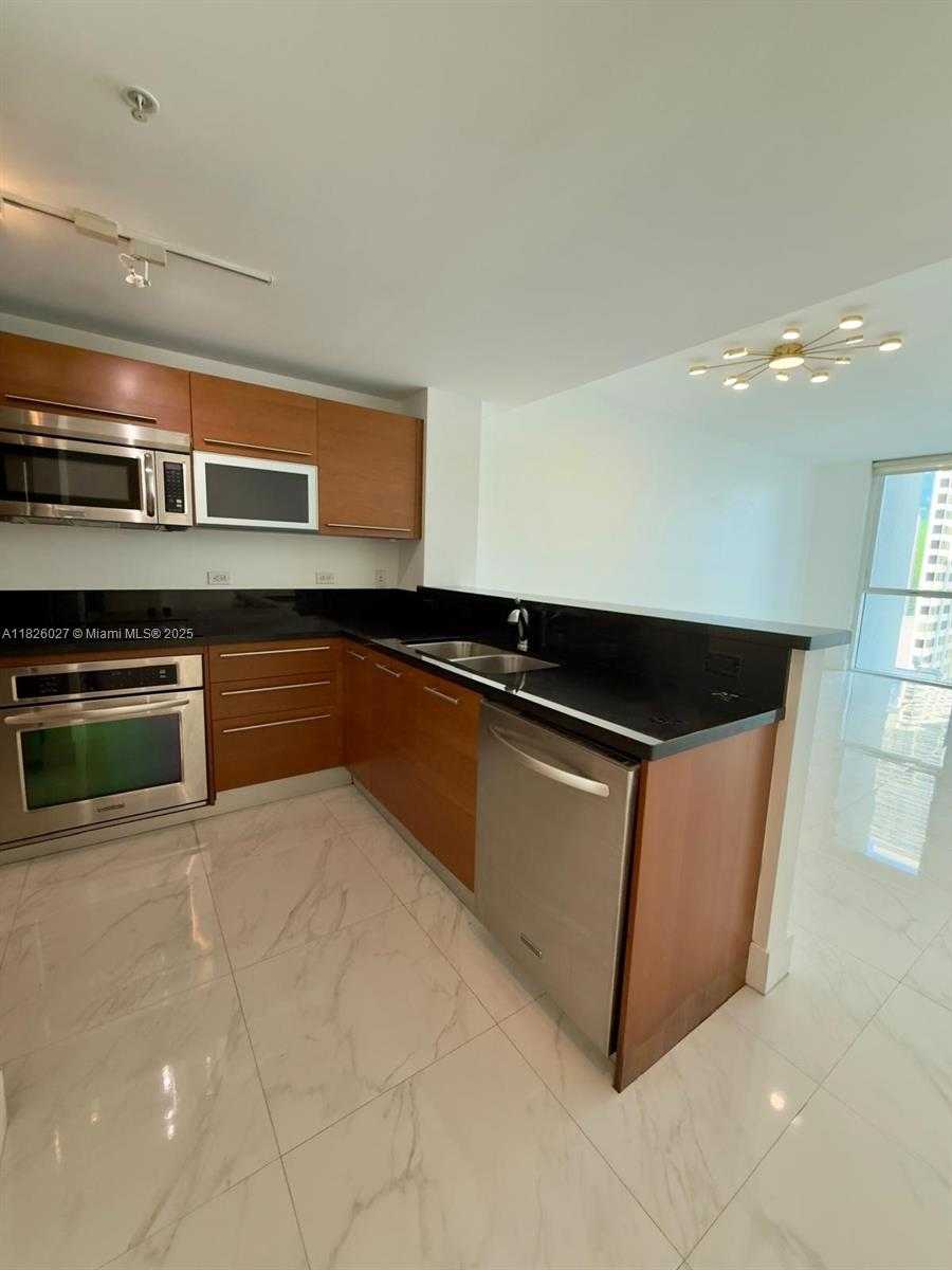 Small Image of 244 BISCAYNE BLVD #2305, Miami Number 26