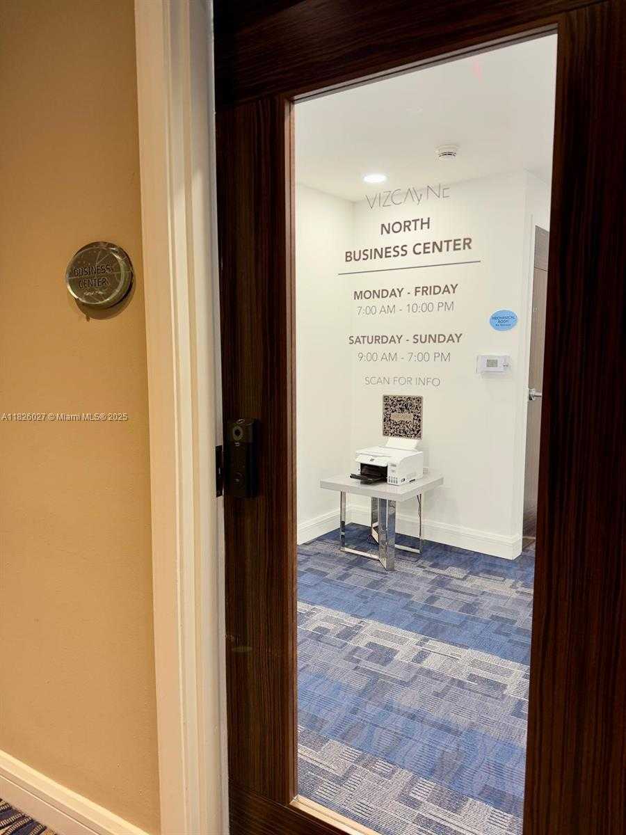 Small Image of 244 BISCAYNE BLVD #2305, Miami Number 37