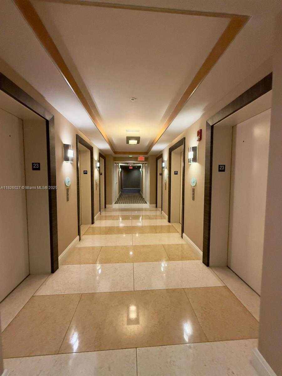Small Image of 244 BISCAYNE BLVD #2305, Miami Number 41