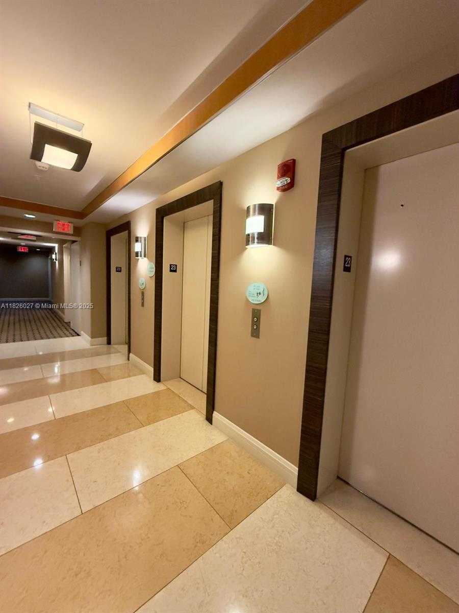 Small Image of 244 BISCAYNE BLVD #2305, Miami Number 42