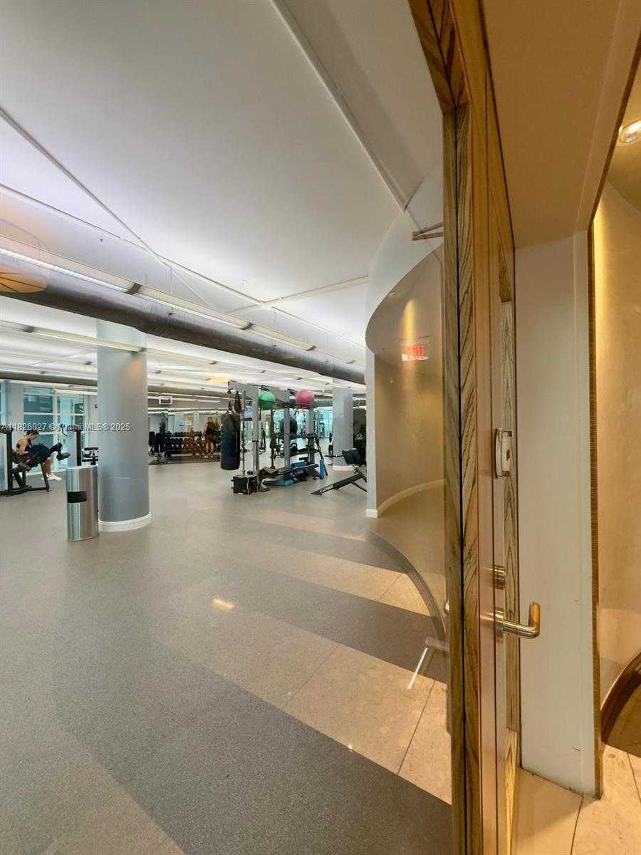 Small Image of 244 BISCAYNE BLVD #2305, Miami Number 65