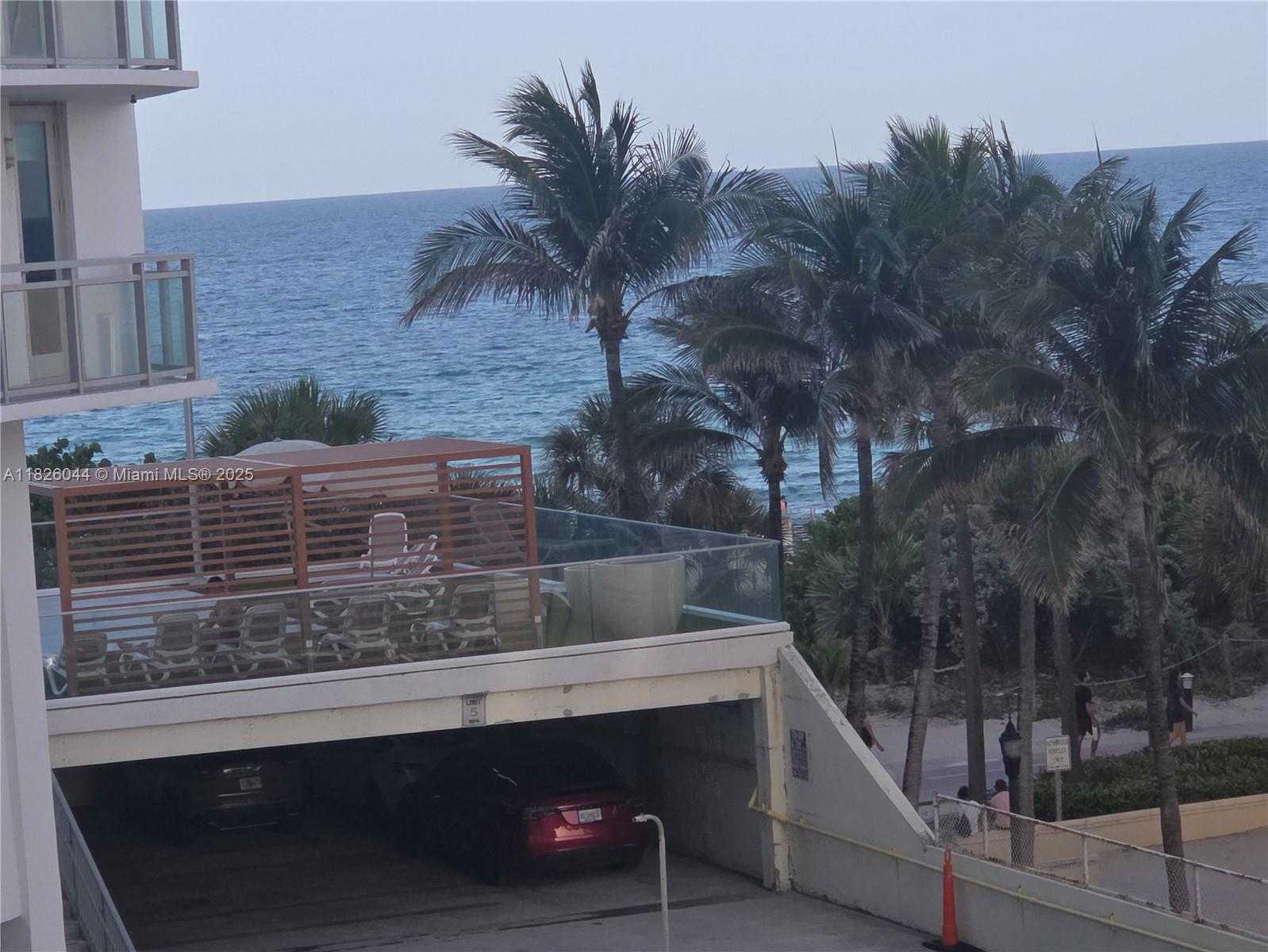 Small Image of 7135 COLLINS AVE #424, Miami Beach Number 11
