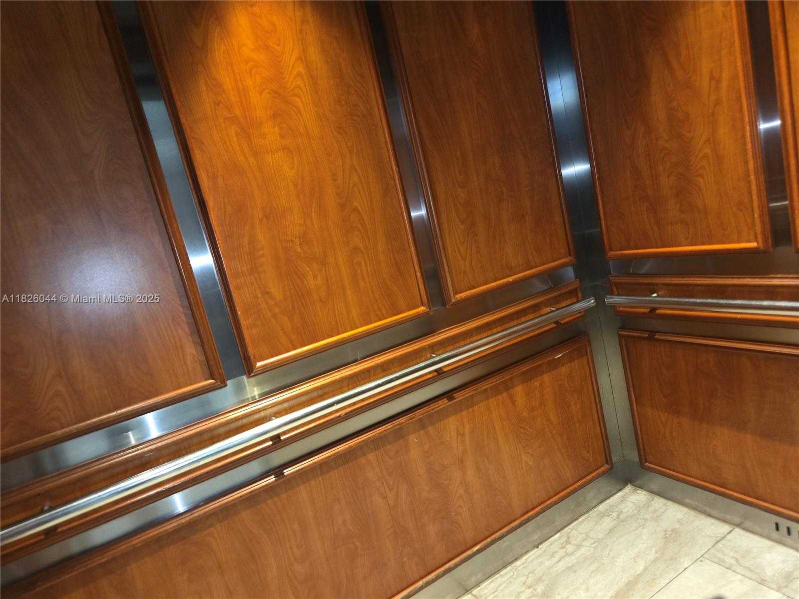 Small Image of 7135 COLLINS AVE #424, Miami Beach Number 18
