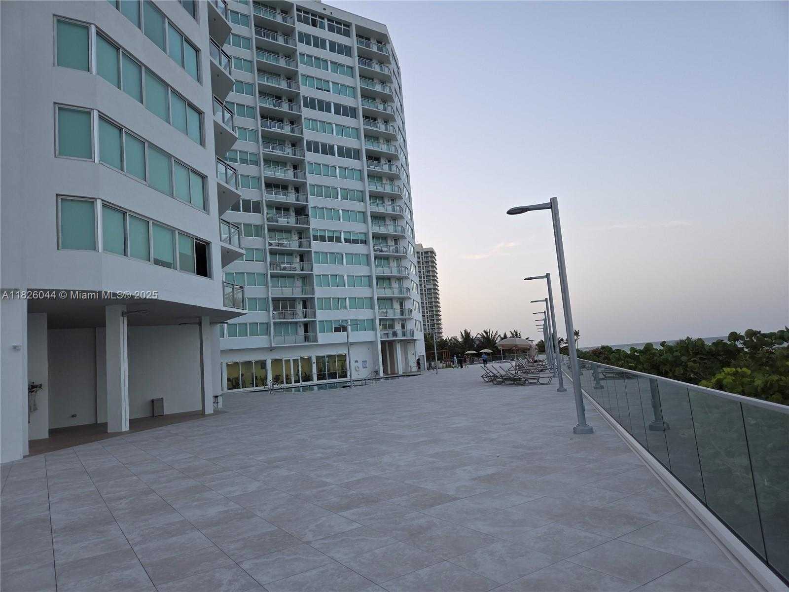 Small Image of 7135 COLLINS AVE #424, Miami Beach Number 26