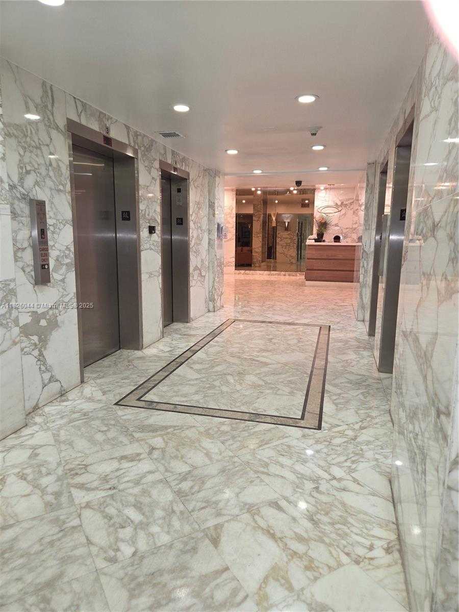 Small Image of 7135 COLLINS AVE #424, Miami Beach Number 31