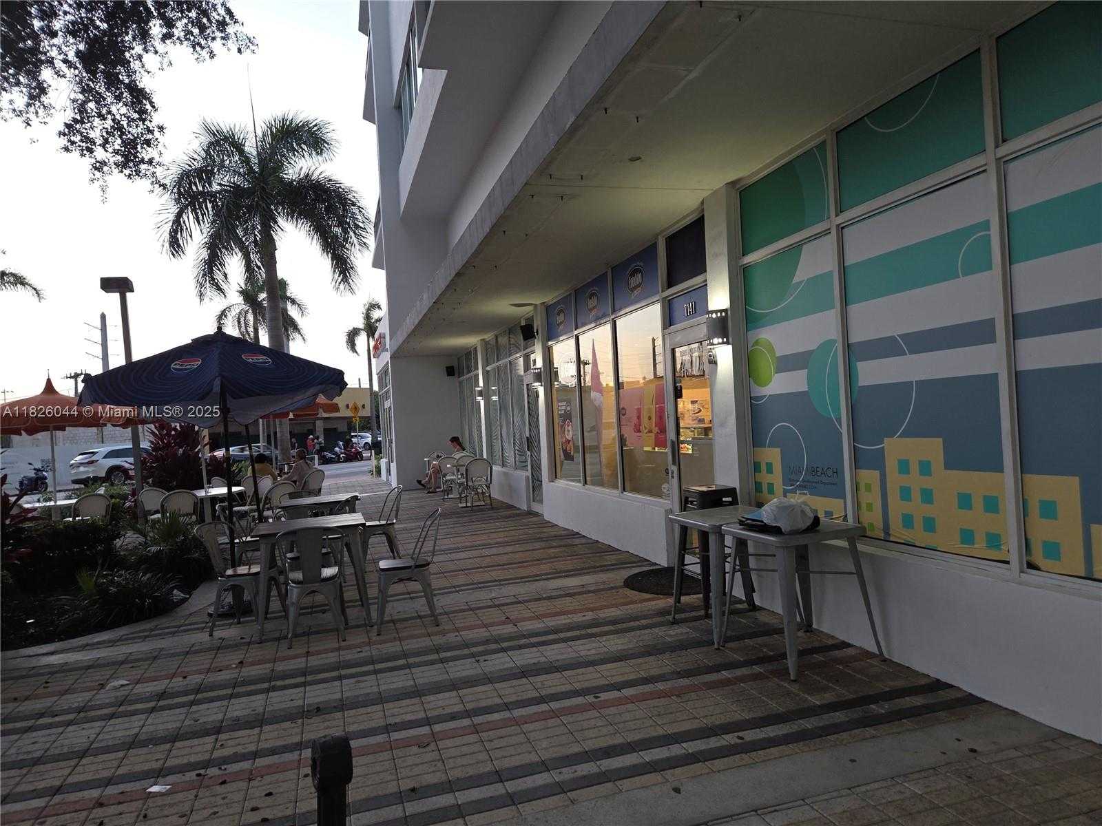Small Image of 7135 COLLINS AVE #424, Miami Beach Number 34