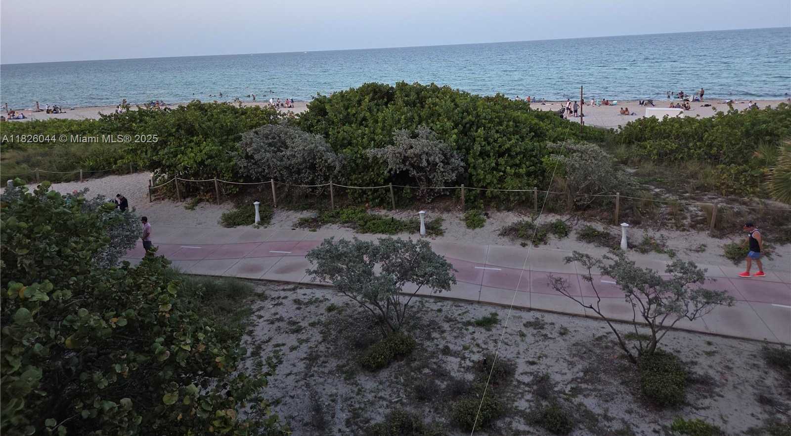 Small Image of 7135 COLLINS AVE #424, Miami Beach Number 5