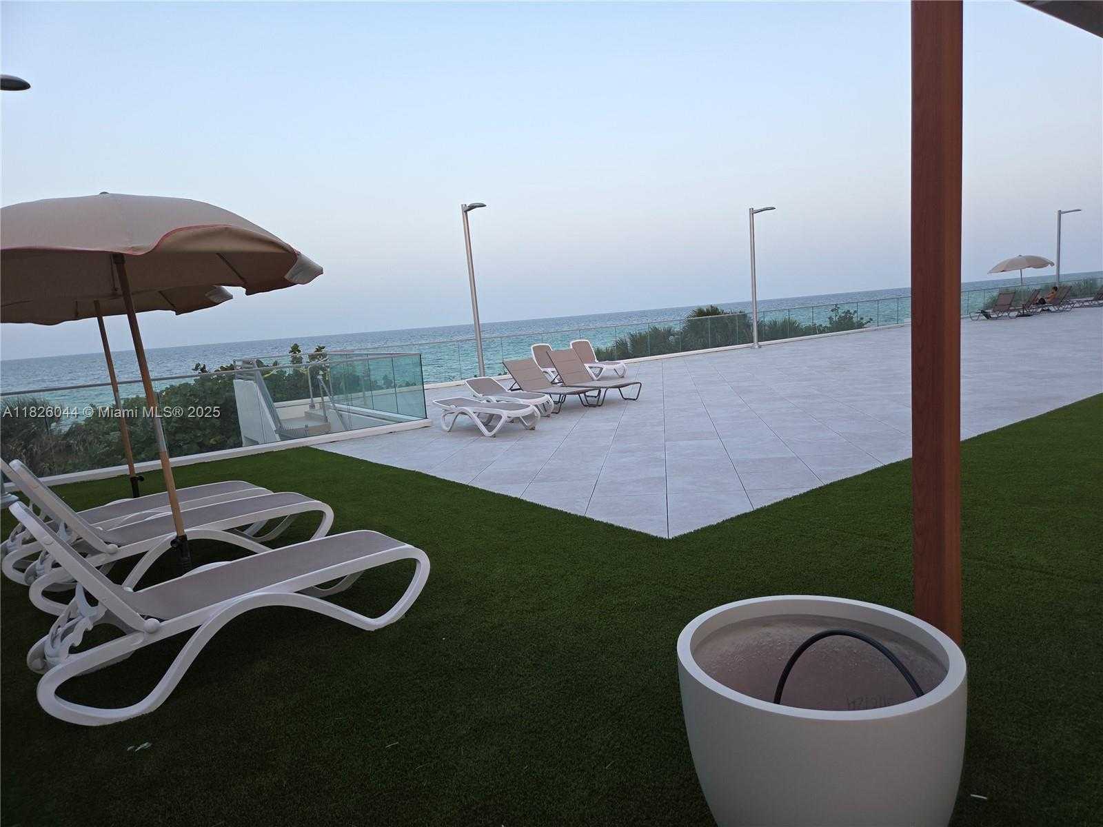 Small Image of 7135 COLLINS AVE #424, Miami Beach Number 6