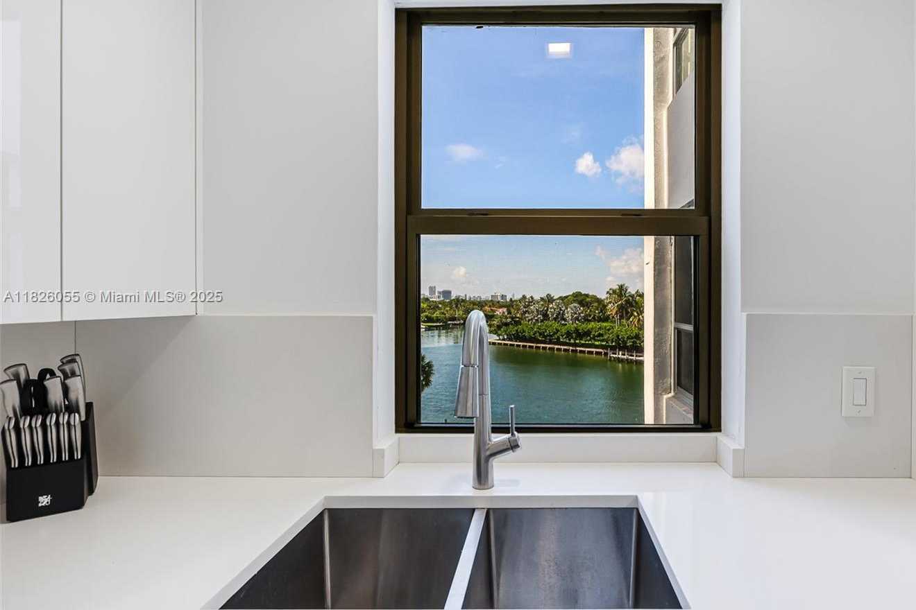 Small Image of 9102 WEST BAY HARBOR DR #5-D, Bay Harbor Islands Number 20