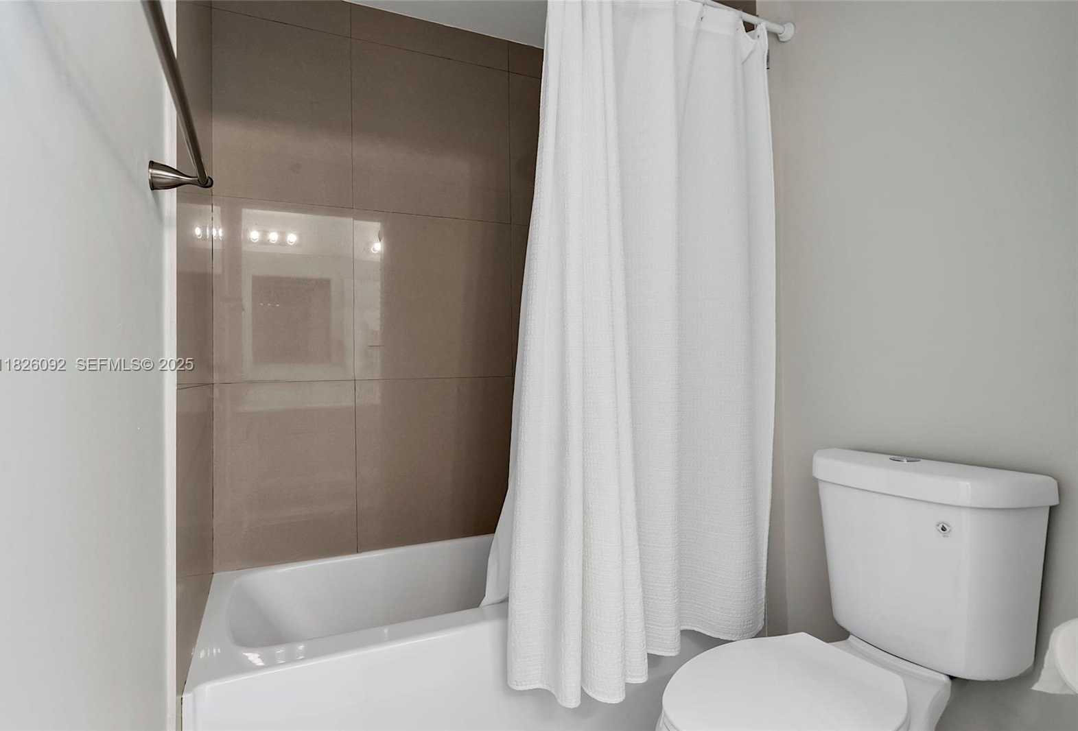 Imagen de Pequeño Objeto