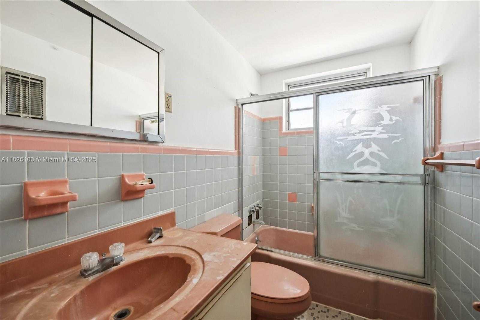 Small Image of 12665 NORTH EAST 16TH AVE #22, North Miami Number 16